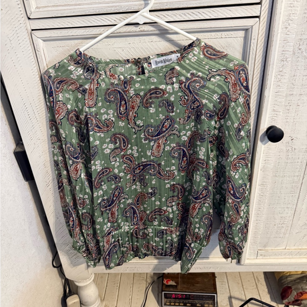Roommates Green Paisley Blouse